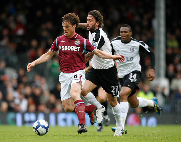 然做出扑救 然做出扑救